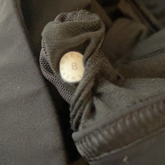 Lululemon Run On Bra - Picture 4 of 9